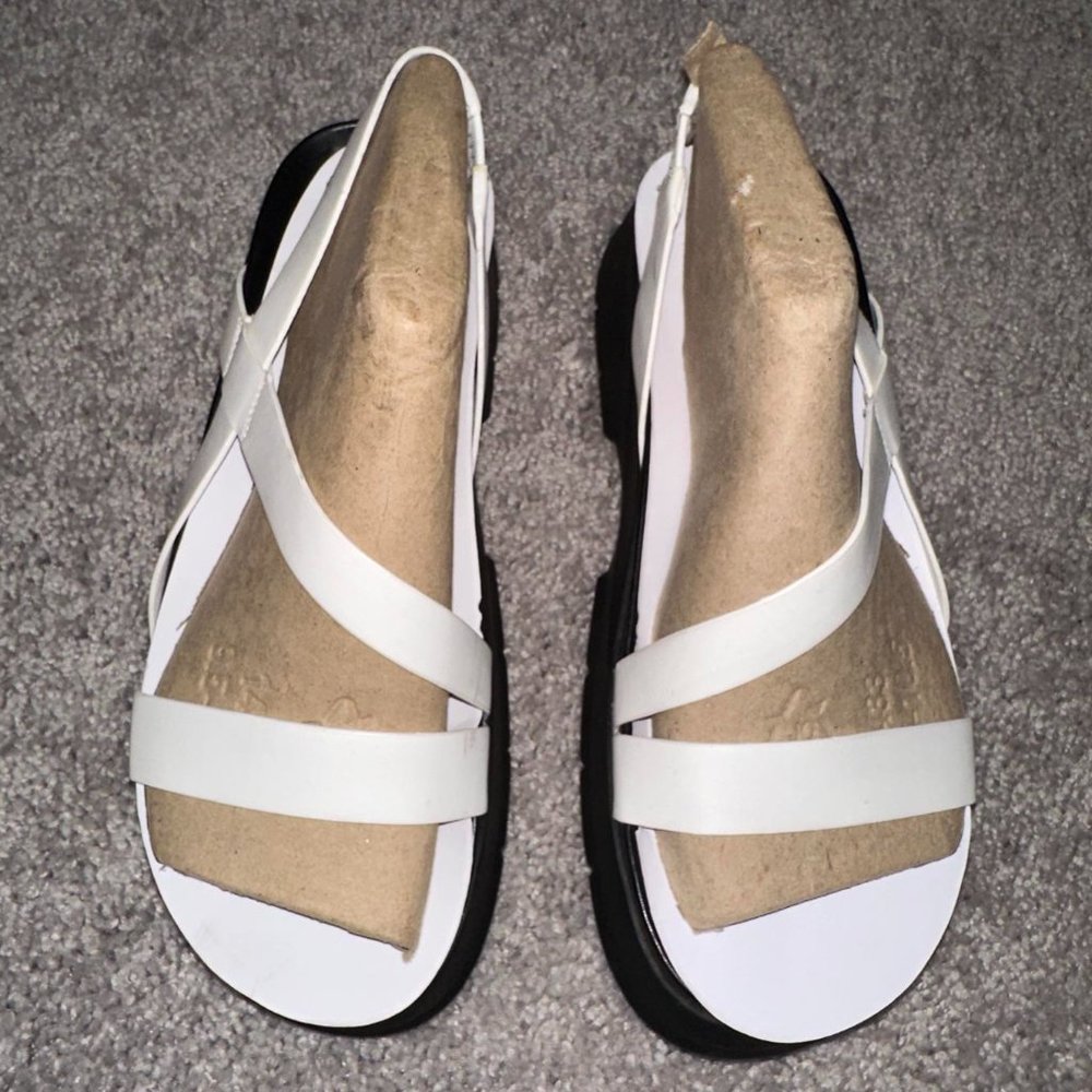 Naturalizer Jubalee Sport Sandals White Faux Leather 10M